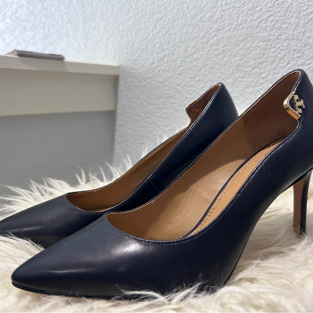 Tory Burch Blue Heels with Elegant Pump Style and Gold Detail